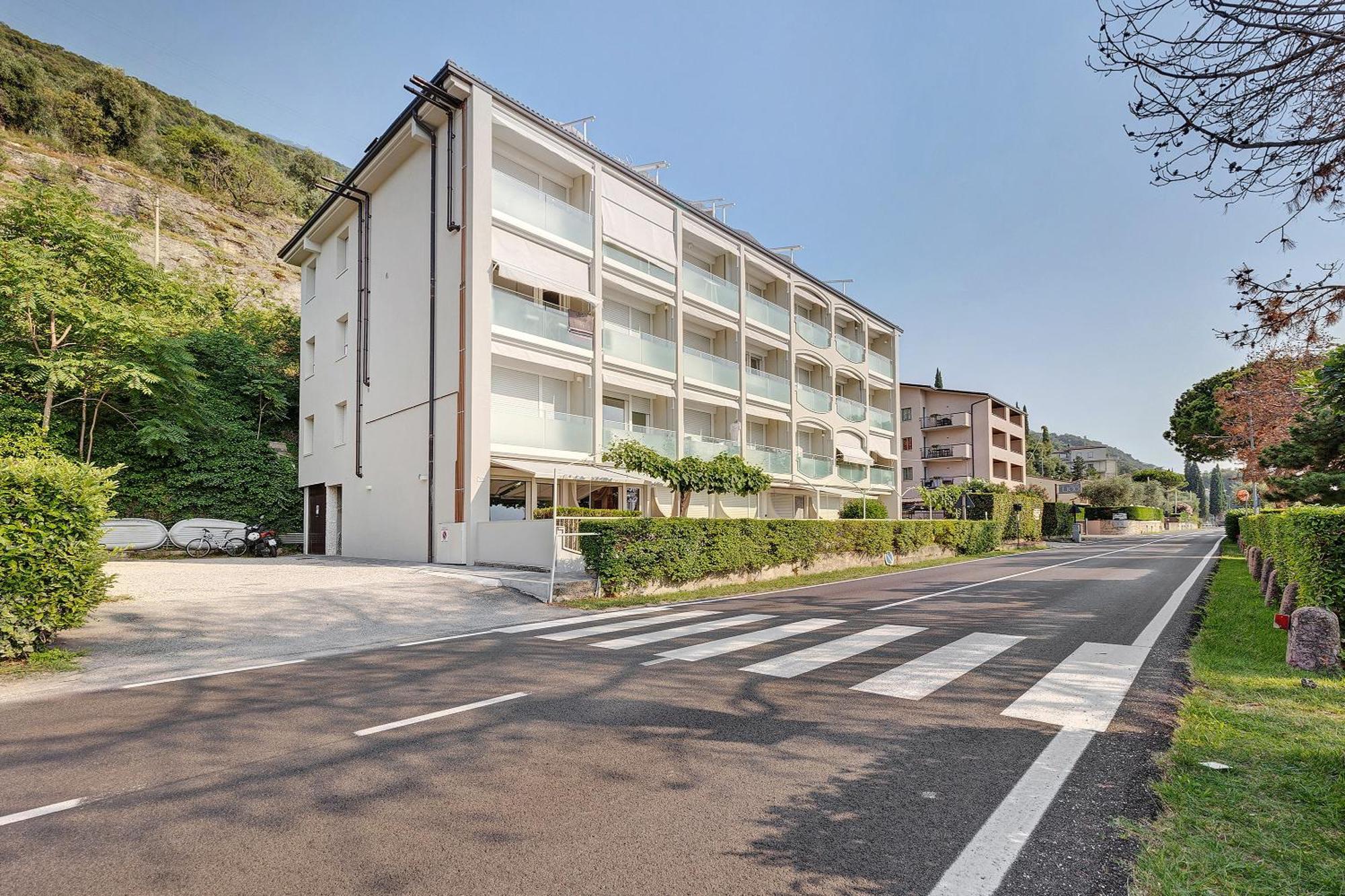 Apt Theo Val Di Sogno Garda Lake Malcesine Exterior photo
